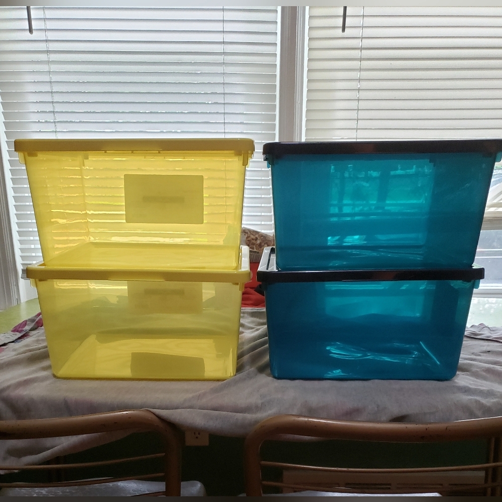 4 Storage Bins